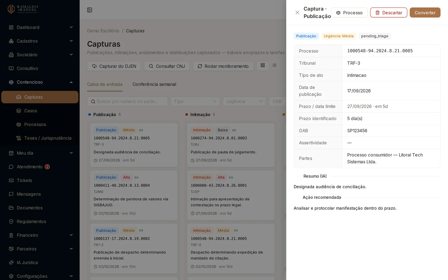 Clique no card para abrir o painel da captura: processo, tribunal, tipo de ato, data de publicação, OAB, partes e o prazo identificado.