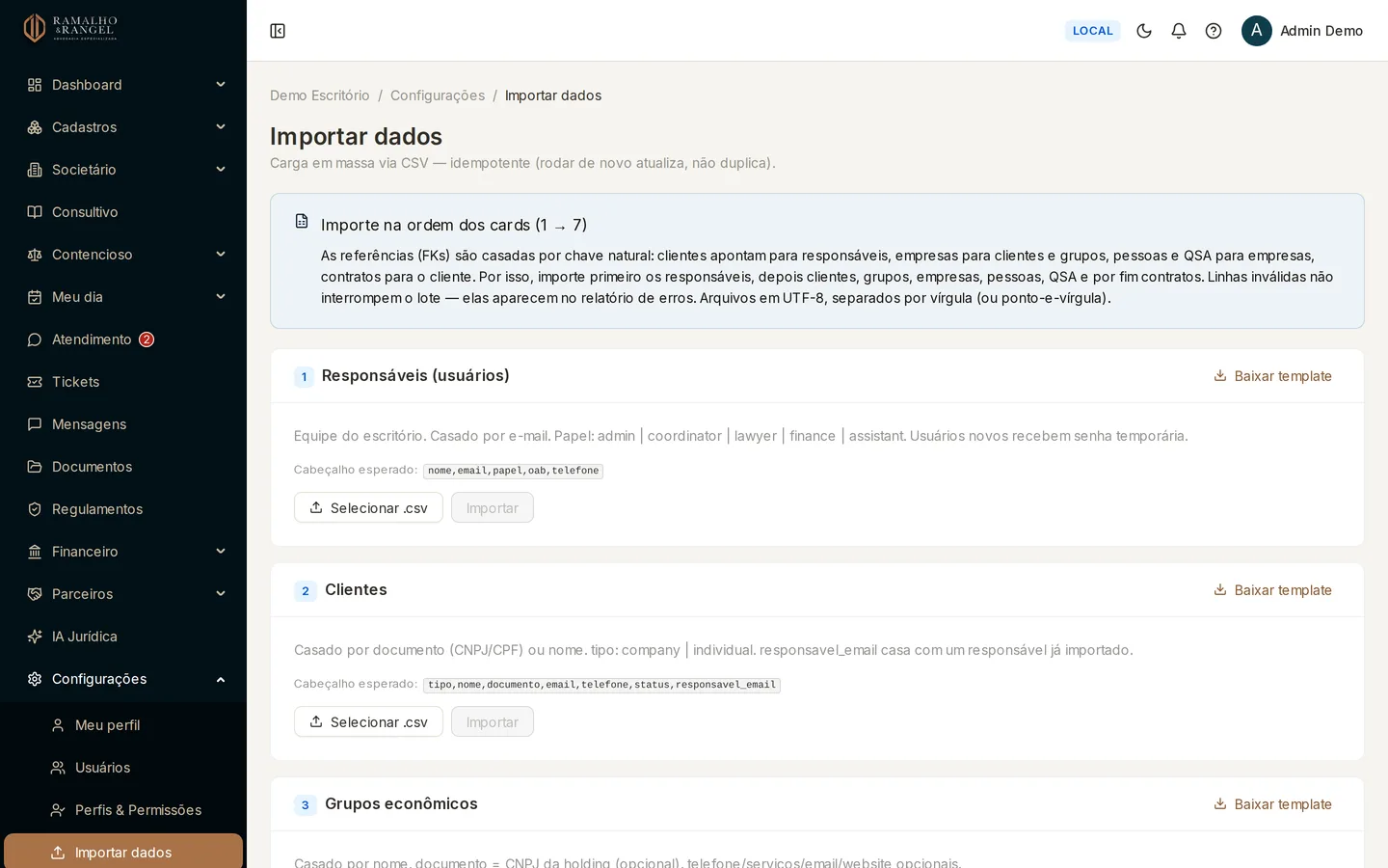 Configurações › Importar dados carrega vários registros de uma vez, a partir de arquivos CSV.