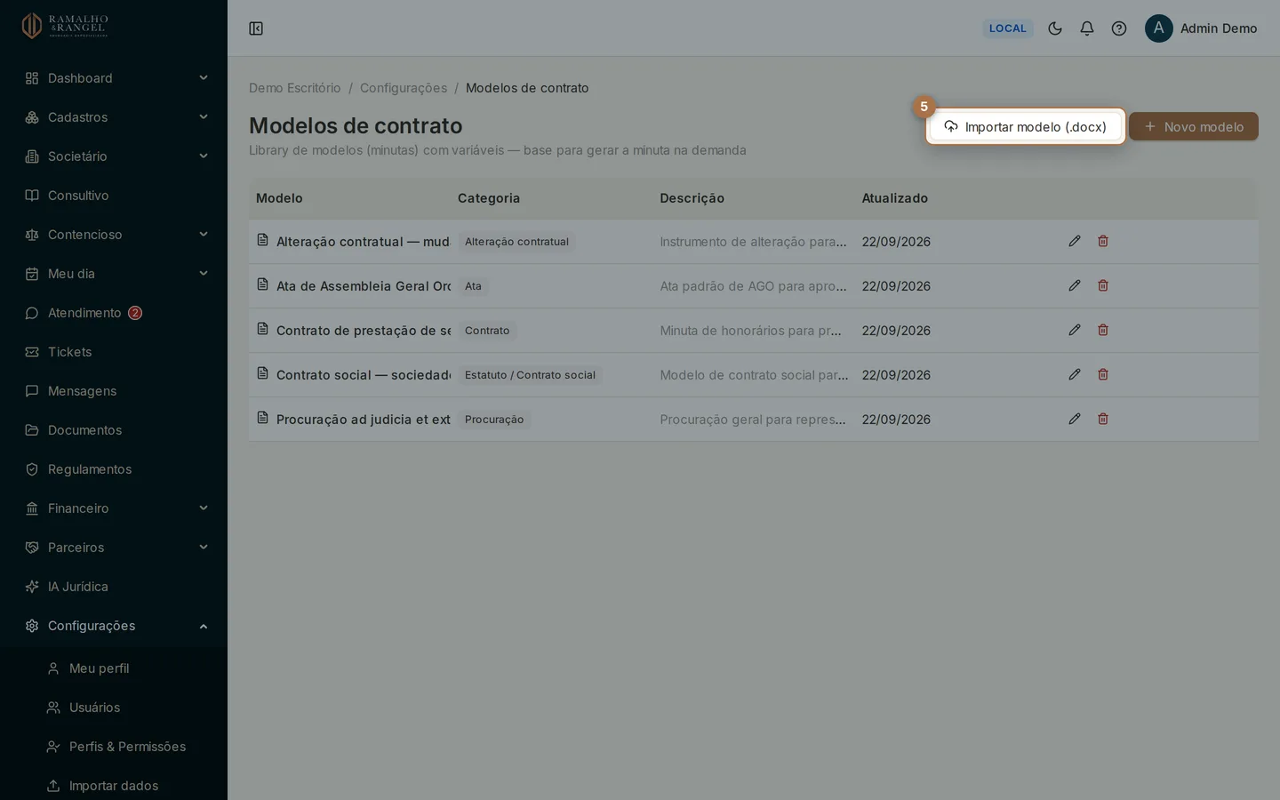 Se a minuta já existe em Word, use Importar modelo (.docx) — até 20 MB. O sistema extrai o texto e abre o modelo para revisão; a formatação não vem inteira.