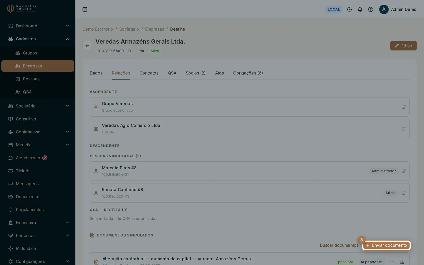 Role até Documentos vinculados e clique em Enviar documento. Cada linha já mostra se o documento é principal ou adicional daquele registro.